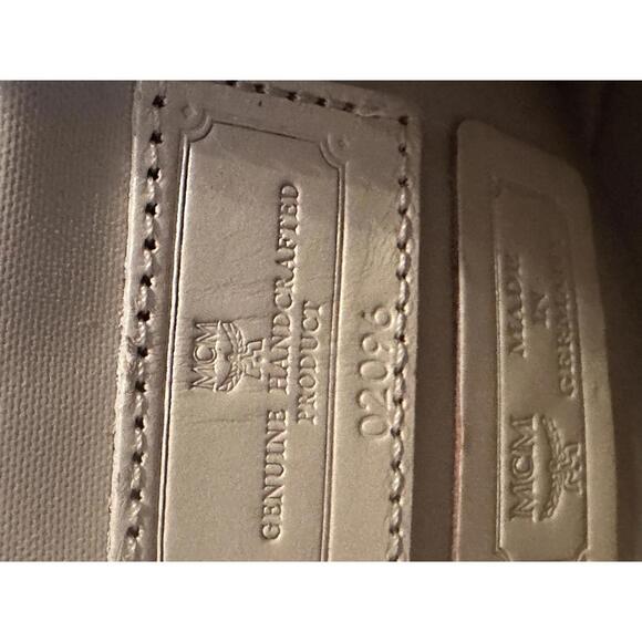 Vintage MCM Cream Shoulder Mini Bag Luxury Logo Purse - Picture 6 of 9